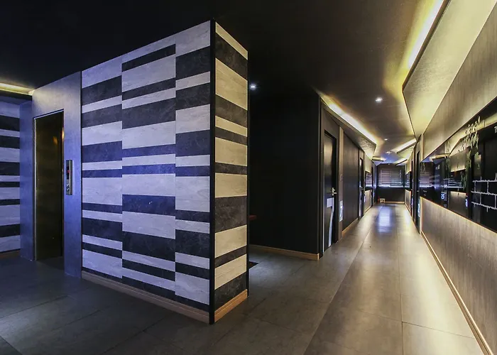 Mu Motel