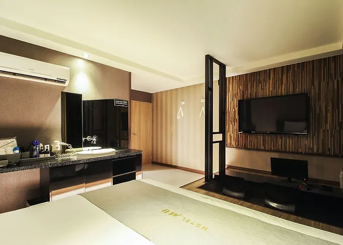 Mu Motel
